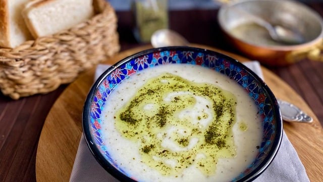 Kıvamı Pirincinden: Yumurtasız Yayla Çorbası