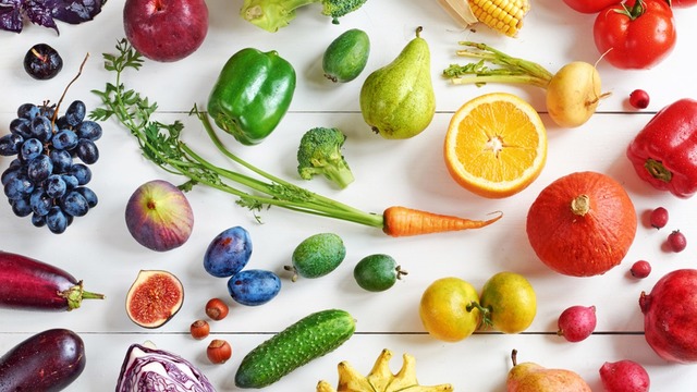 Artık Görmek Eski Moda, Yeme Zamanı: Gökkuşağı Beslenme Nedir, Faydaları Nelerdir?