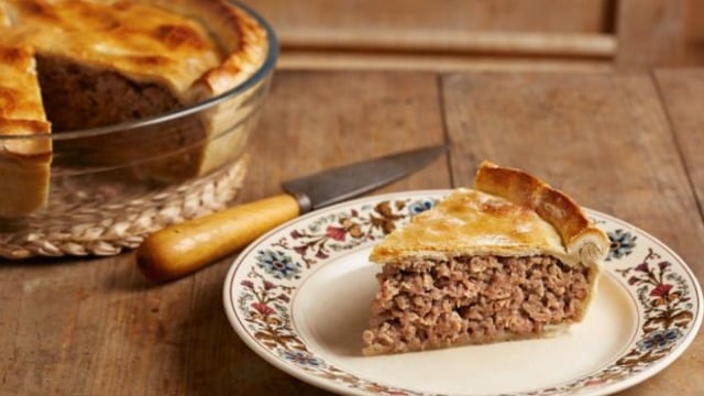Lezzeti Garanti: Kıymalı Milföy Tart
