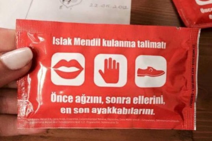 Dışarıda Yemek Yerken Hepimizin Başına Gelen 12 Sinir Bozucu Durum