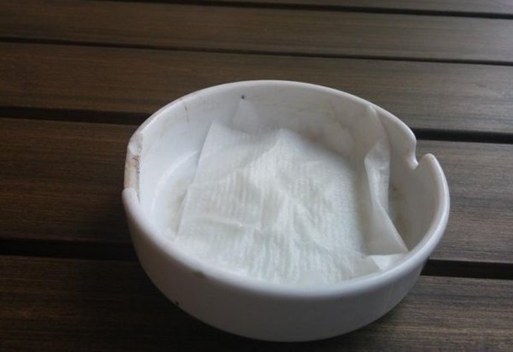 Dışarıda Yemek Yerken Hepimizin Başına Gelen 12 Sinir Bozucu Durum