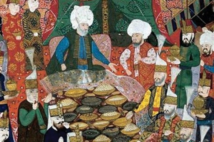 Anahtarcının Bu İşle Bir Alakası Olmadığına Göre: Neden Çilingir Sofrası Denir?
