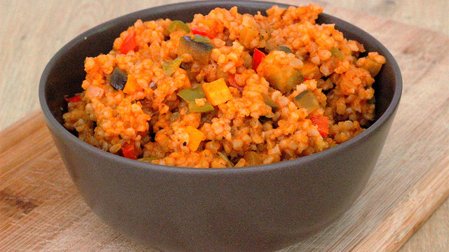 Üstelik Bol Sebzeli: Kaymaklı Bulgur Pilavı