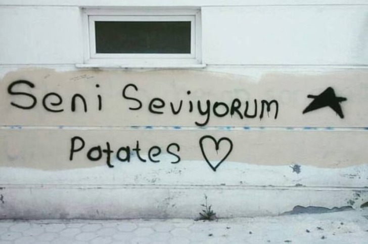 Yemeğin Aşkla Bir Alakasının Olduğunun Kanıtı 15 Duvar Yazısı