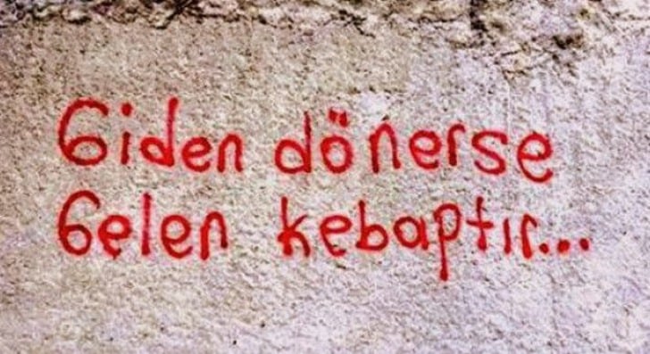 Yemeğin Aşkla Bir Alakasının Olduğunun Kanıtı 15 Duvar Yazısı