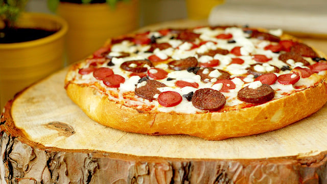 Ekmeğin Lezzet Hali: Ekmek Pizza