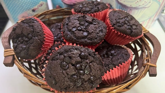 Yumuşacık Dokusuyla: Bol Çikolatalı Cupcake