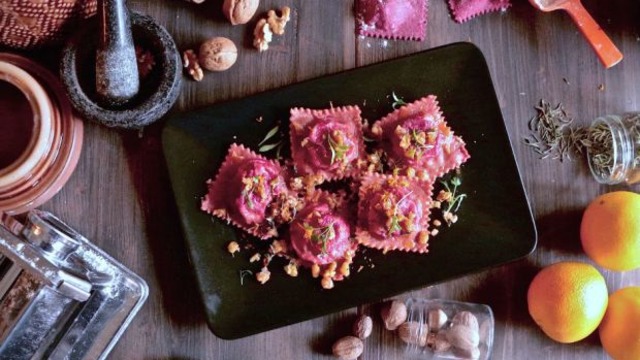 En Güzel Kırmızı: Lor Peynirli Pancar Ravioli