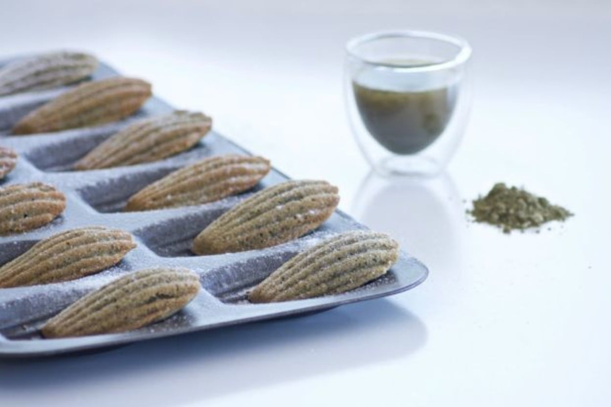 Çay Tutkunlarına Özel: Yeşil Çaylı Madlen Kek