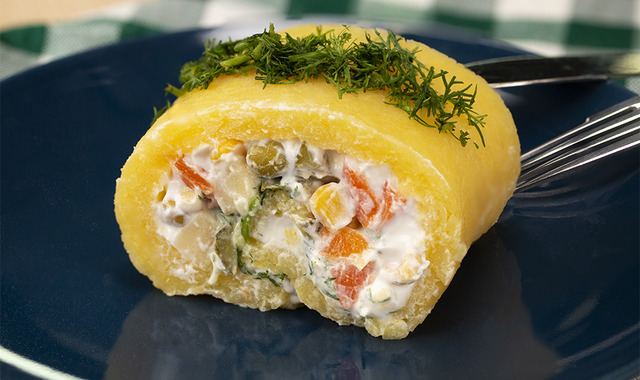 Dilimlemeye Kıyamazsın: Rulo Patates Salatası