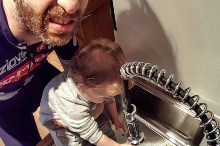 Baba Gibi Baba: 4 Kızıyla Instagram Fenomeni Olan Babanın 20 Sevimli Paylaşımı