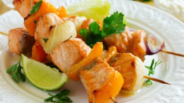Sırrı Marinesinde Saklı: Somon Şiş