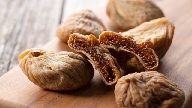 Ne Kadar Sağlıklı Olsa da İçindeki Şeker Miktarıyla Üzen 14 Yiyecek