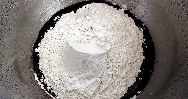 yumurtasiz-sütsüz-kek-3