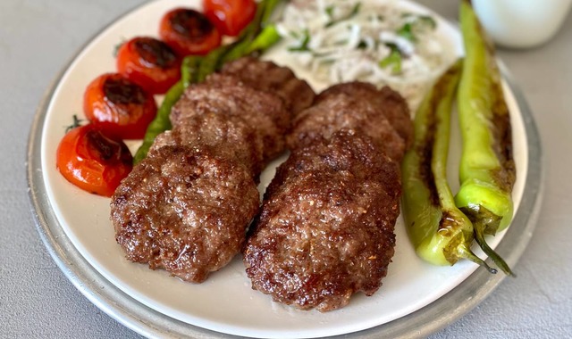 Murat'ın Tarifi: Akçaabat Köftesi