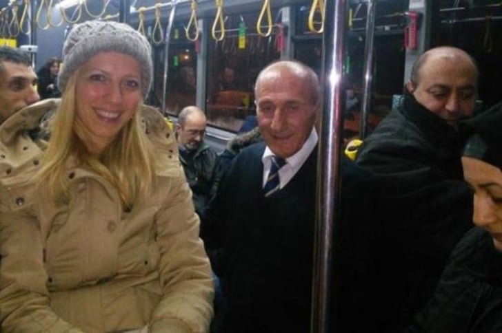 Yolcular Üşümesinler Diye WhatsApp'tan Haber Veren İETT Şoförü: Hikmet Yılmaz