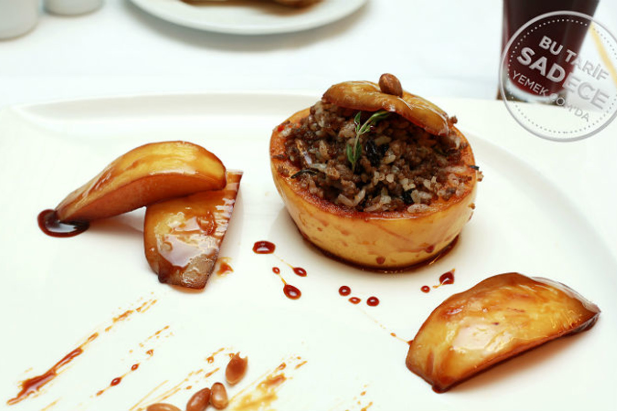Deraliye Restaurant'tan: Pekmezli Ayva Dolması