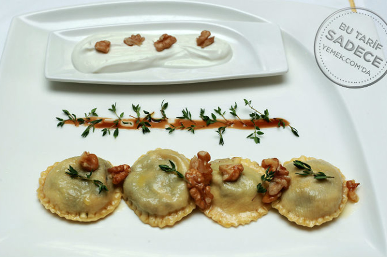 Deraliye Restaurant'tan: Ispanaklı Piruhi