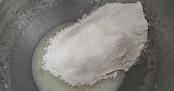 yumurtasiz-havuclu-kek-2