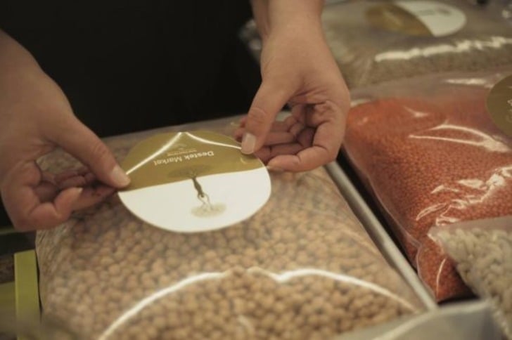 Maltepe'de İhtiyaç Sahiplerinin Ücretsiz Alışveriş Yapmasını Sağlayan Destek Market