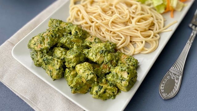 Lokantalardan İlhamla: Ispanaklı Pesto Soslu Tavuk
