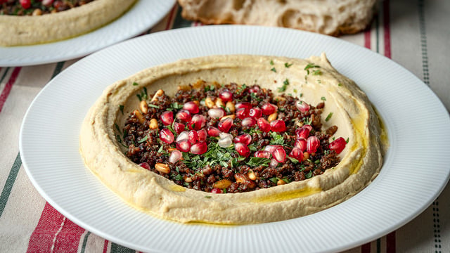 Muhteşem Uyum: Kıymalı Humus