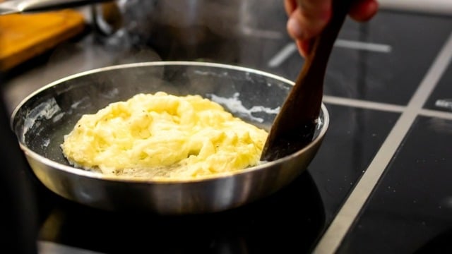 Yemek Yapmayı Seven Herkesin Şimdiye Kadar Mutfakta Yaptığı 12 Hata