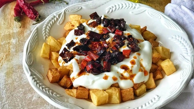 Lezzet Patlaması: Patates Yatağında Atom