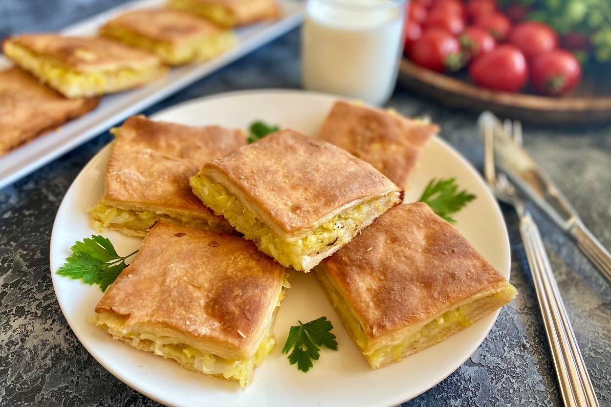 Emeği Yeter: El Açması Patatesli Börek