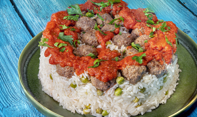 Tek Başına Ziyafet: Köfteli Kapama