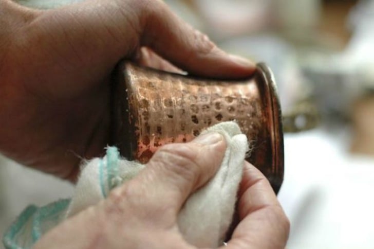 http://www.wikihow.com/Clean-Copper | wikihow