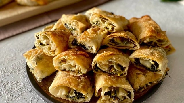 Çıtır Çıtır: Ispanaklı Kol Böreği