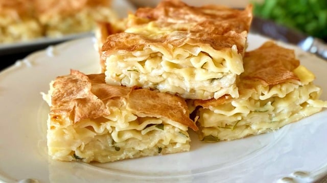 Sadece 3 Yufkalı: Makarnalı Yalancı Su Böreği