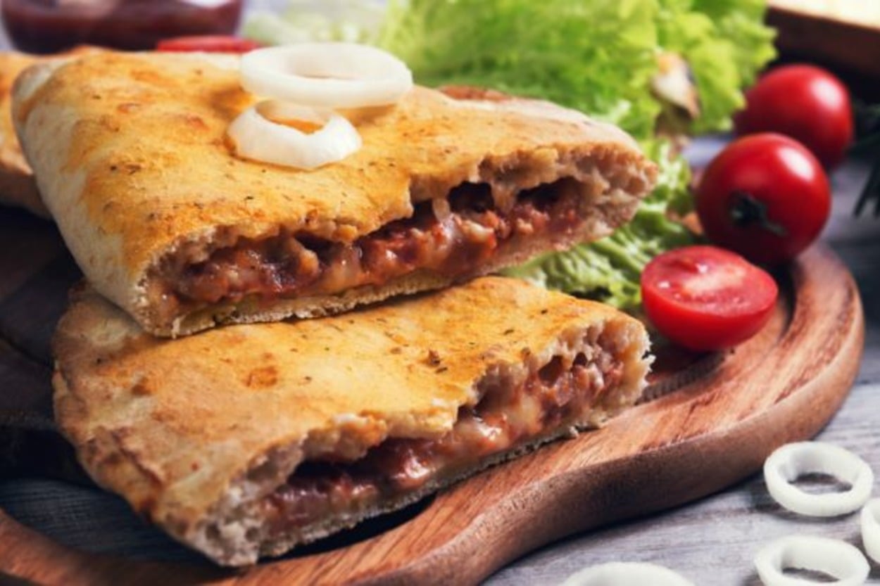 İtalyan Pidesi: Calzone