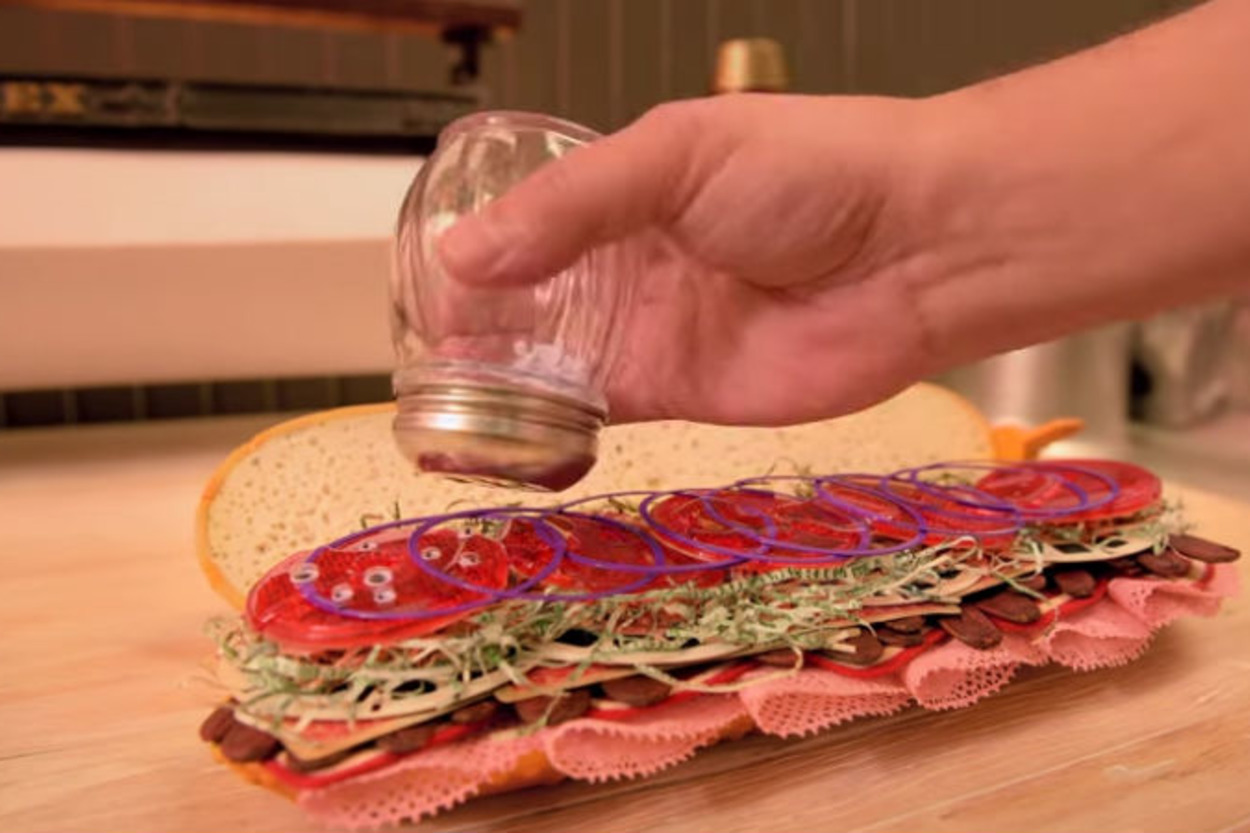 Şehrin Sporunu Sandviçe Sıkıştıran Kısa Film: Submarine Sandwich