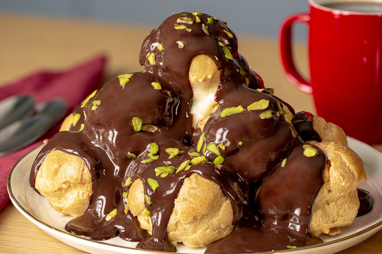 Dışarıdakilerden Çok Daha Nefis: Profiterol Tarifi
