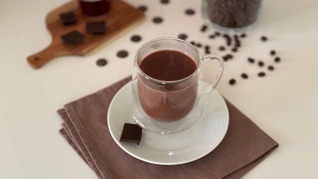 Rakibi Mocha: Kahveli Sıcak Çikolata