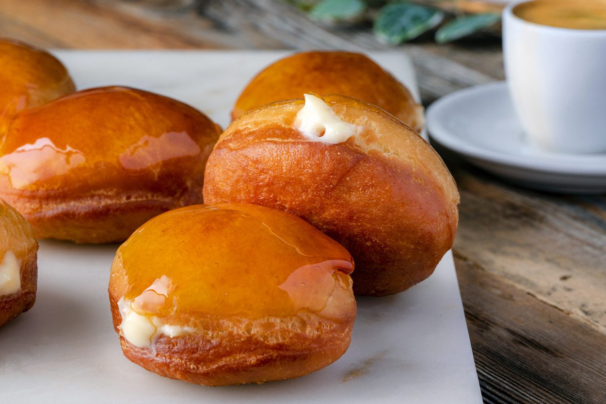 Dışı Çıtır: Creme Brulee Donut