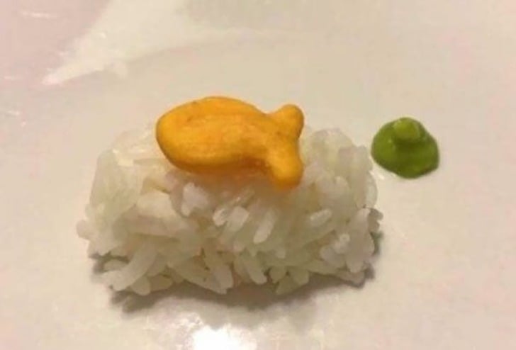 Sevgilisine Yemek Yapmak İsterken Yalnız Kalmayı Garantileyen 16 İnsan