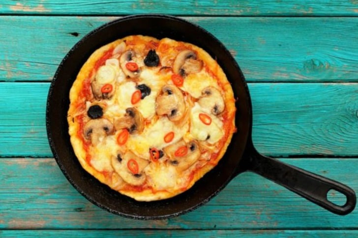 Tavada Pizza Tarifi