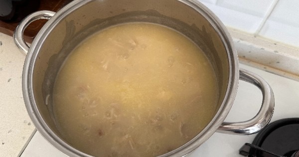 sehriyeli-tavuk-suyu-corba-6