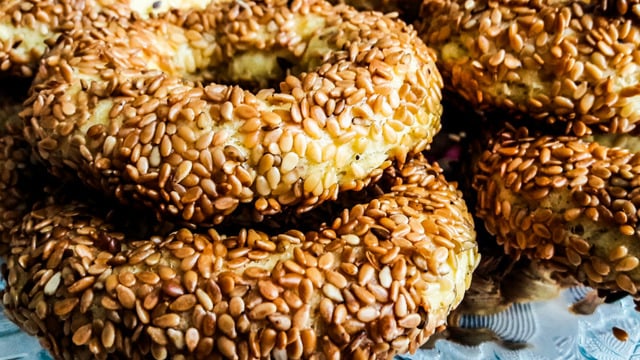 Ağızda Dağılan: Susamlı Simit Kurabiye