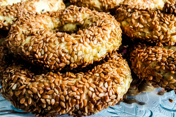 Susamlı Simit Kurabiye Tarifi