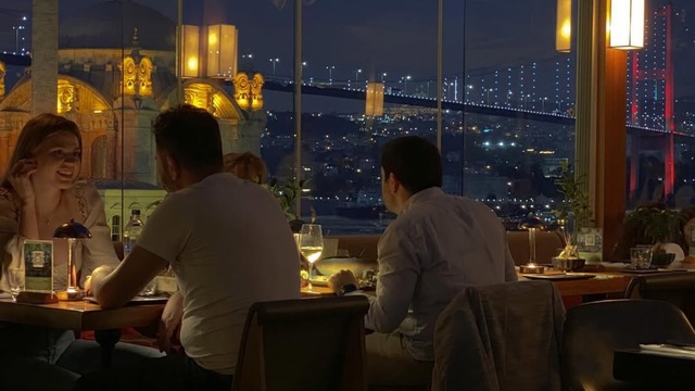 İstanbul'daki Romantik Mekanlar: Özel Günler İçin En İyi 10 Mekan