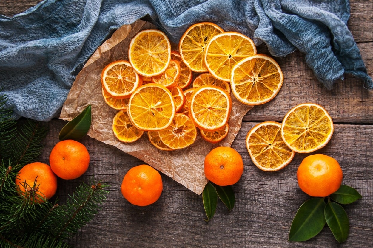 Evde, En Kolay Yöntemiyle: Mandalina Kurusu Nasıl Yapılır?