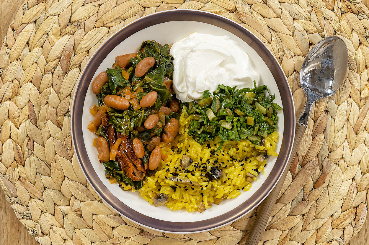 Doyurucu Bir Öğün: Etsiz Proteinli Kase