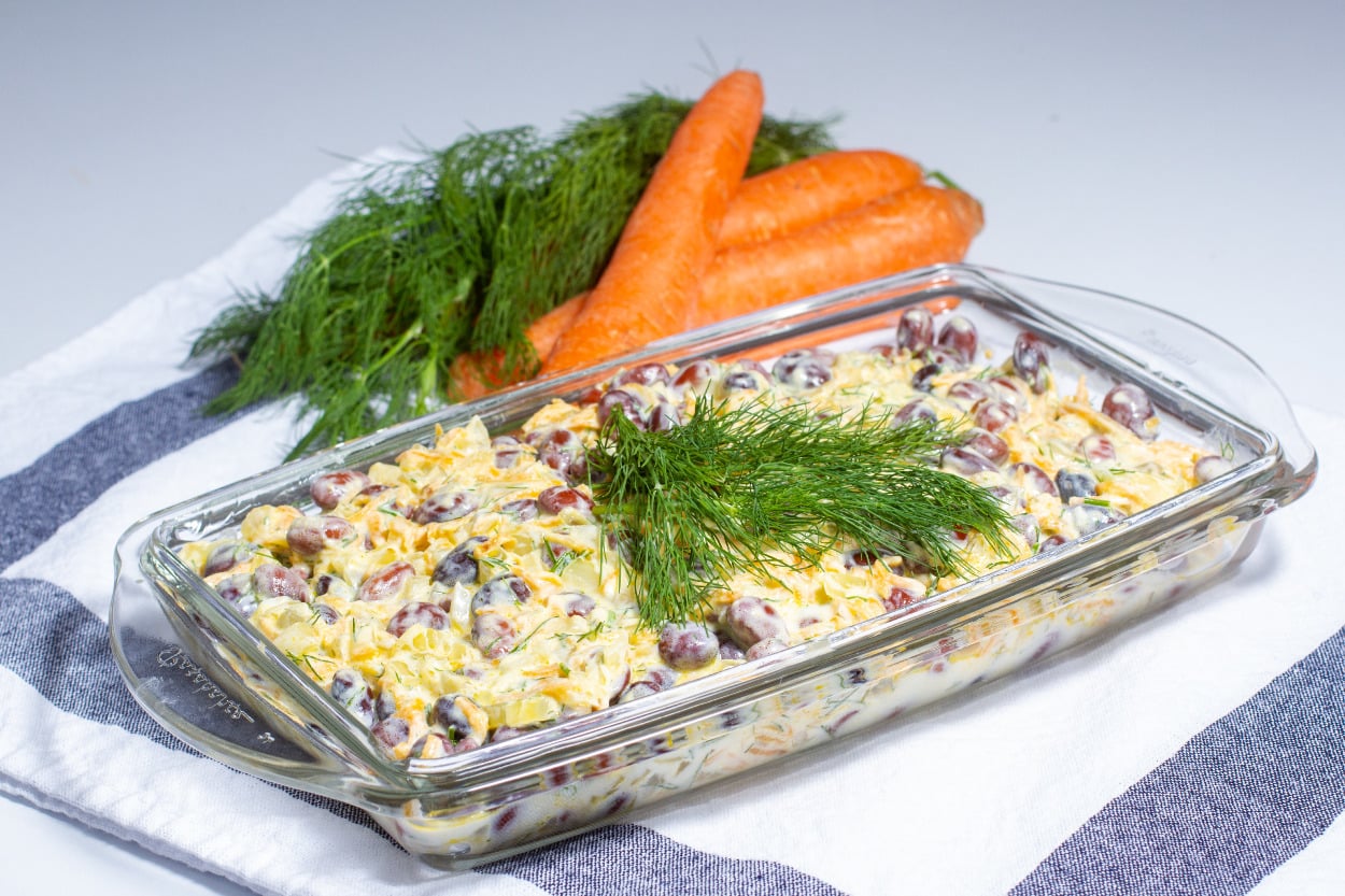 Sofralara Serinlik Geldi: Yoğurtlu Barbunya Salatası