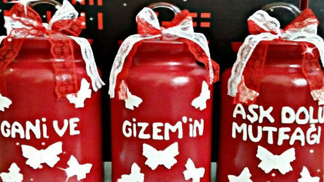 Sadece Yeni Gelin Evinde Görebileceğiniz 15 Sürreal Detay