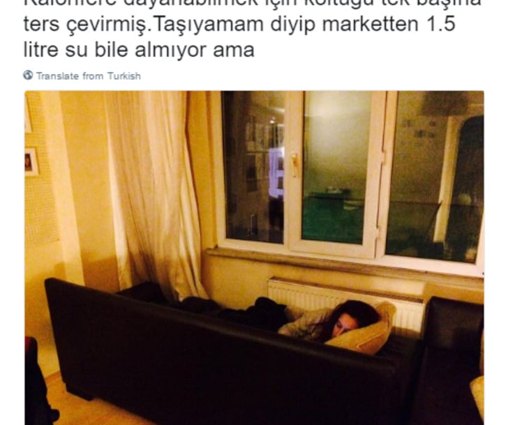 Kız Ev Arkadaşıyla Yaşamanın Tatlı-Acı Yanlarını Paylaşan Erkeğin Hikayesi