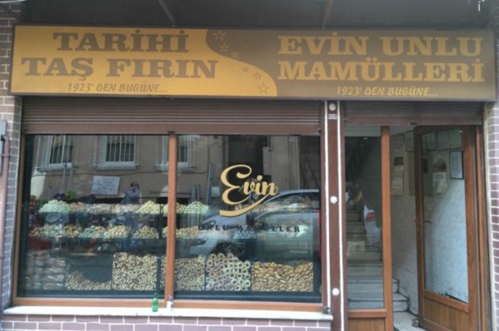 Sokak Lezzetlerinin En Samimi Hali Simitin İstanbul'daki 7 Gevrek Adresi